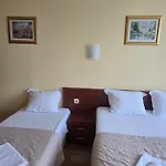 In Plaza * ساني بيتش