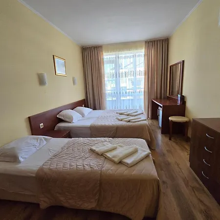 In Plaza * סאני ביץ'