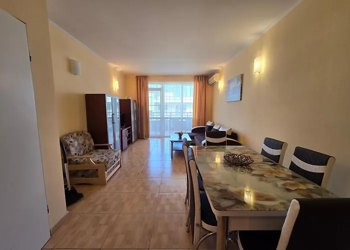 Apartament In Plaza *