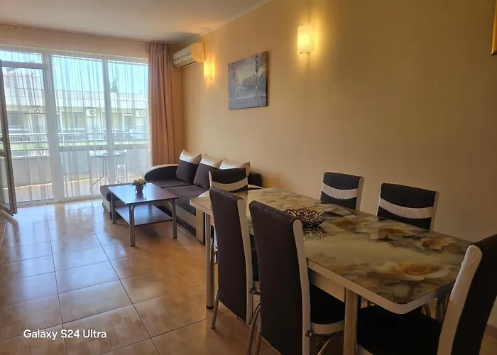 In Plaza Apartament Sunny Beach