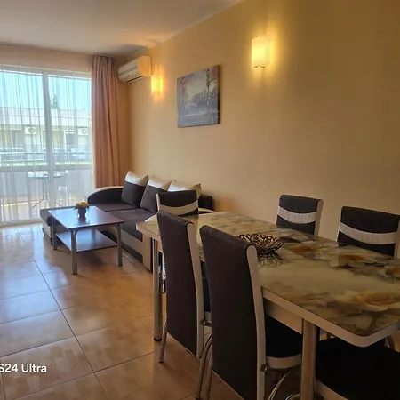 In Plaza Apartament Słoneczny Brzeg